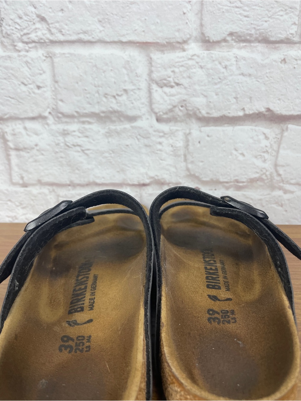 Birkenstock Arizona Black Faux Leather Sandals Size 39 - Picture 7 of 7